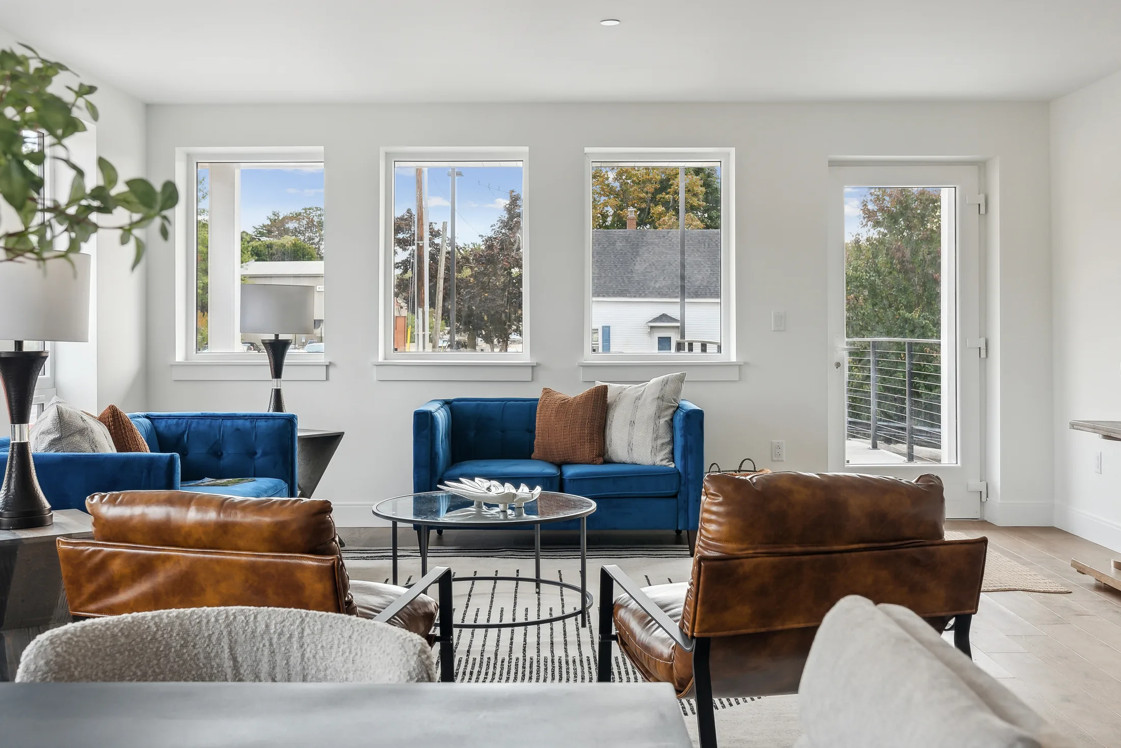 Interior finish detail at 218 Washington Avenue